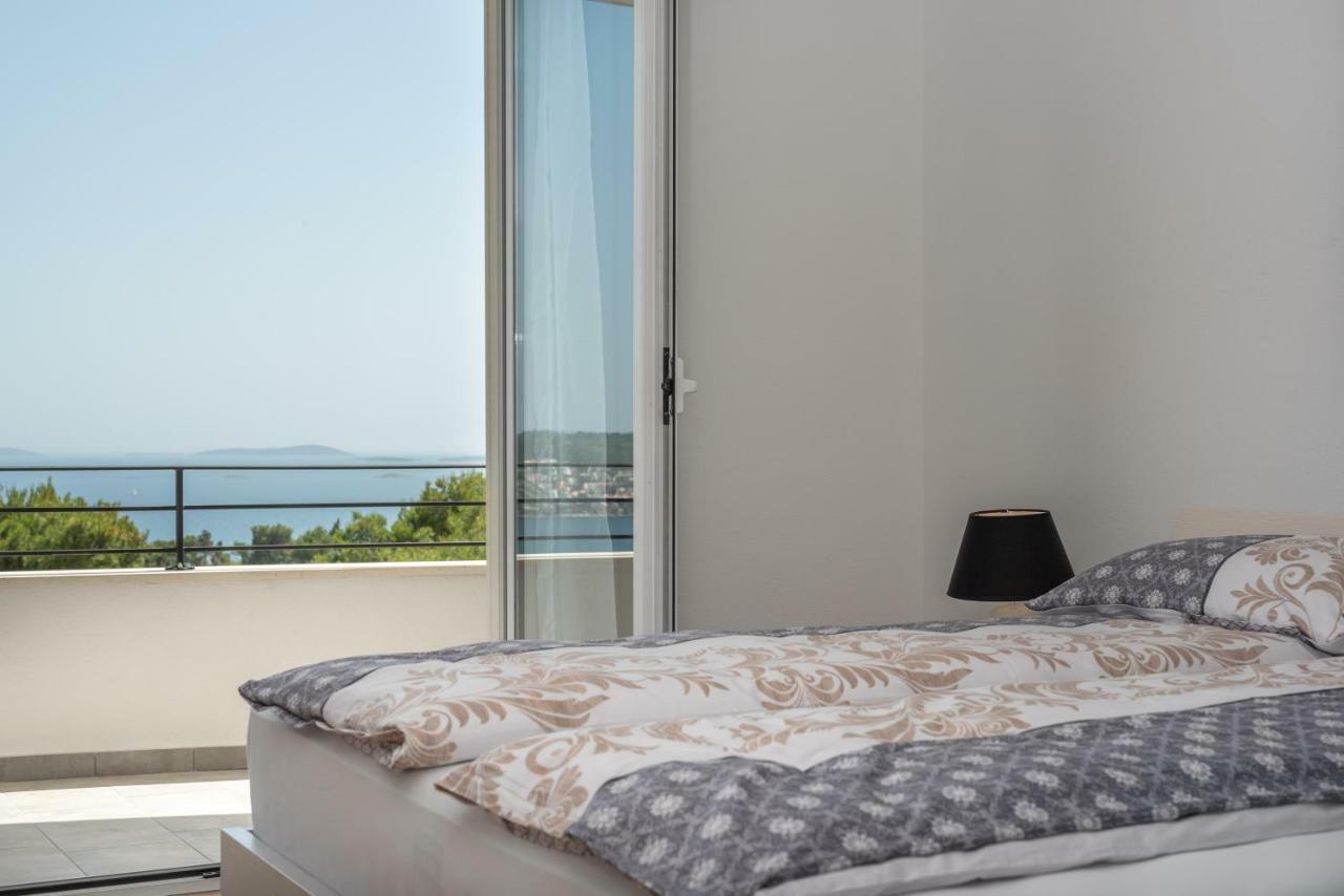 Villa Confido Luxury Apartment 01 Donji Seget Exterior foto